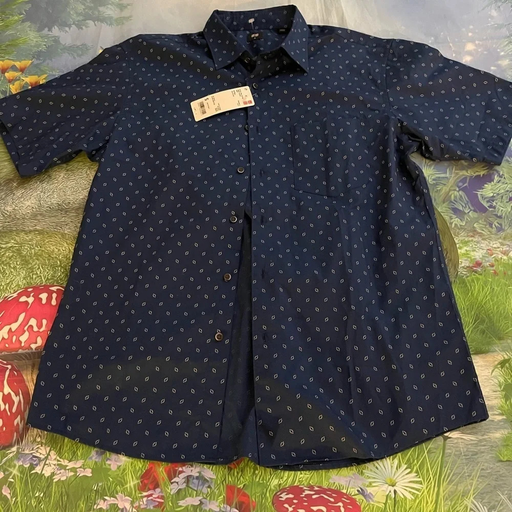 Uniqlo Extra Fine Cotton Short Sleeve Shirt, 68 Blue, Size Small, NWT - Picture 9 of 10